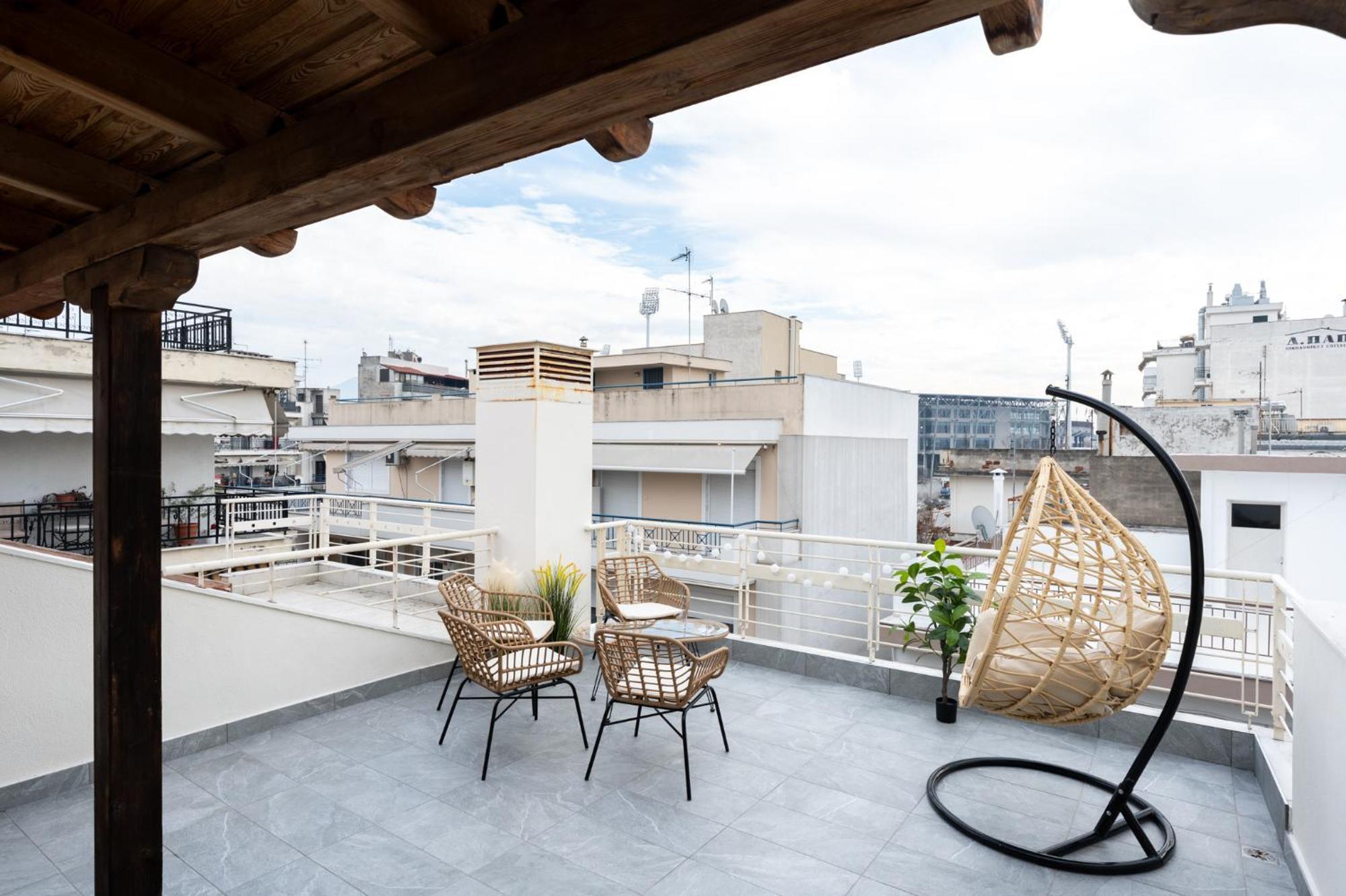 Pomegranate Luxury Penthouse Maisonette With Beautiful Terrace & Free Parking By Binobi ! Tesalónica Exterior foto