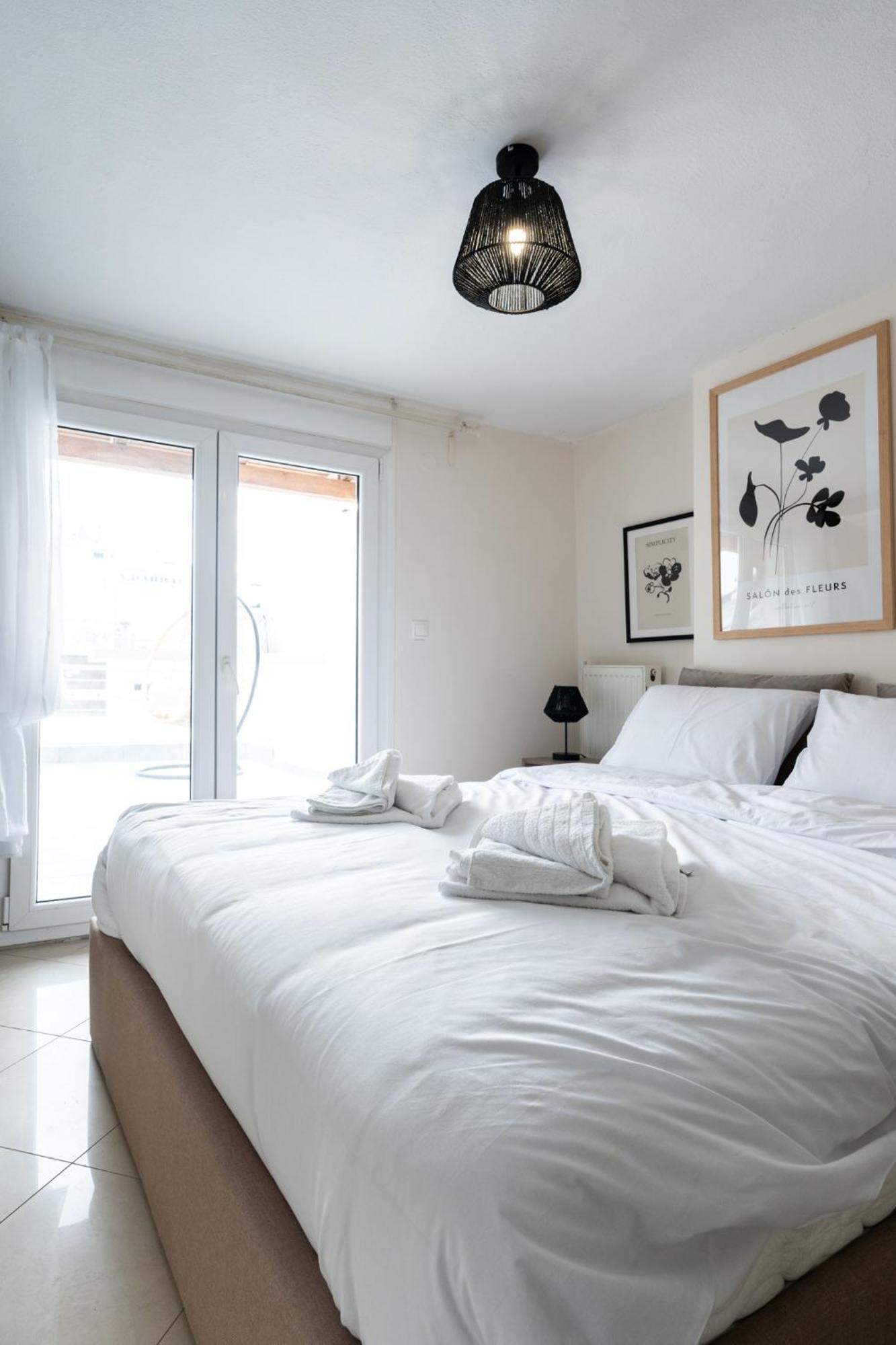 Pomegranate Luxury Penthouse Maisonette With Beautiful Terrace & Free Parking By Binobi ! Tesalónica Exterior foto